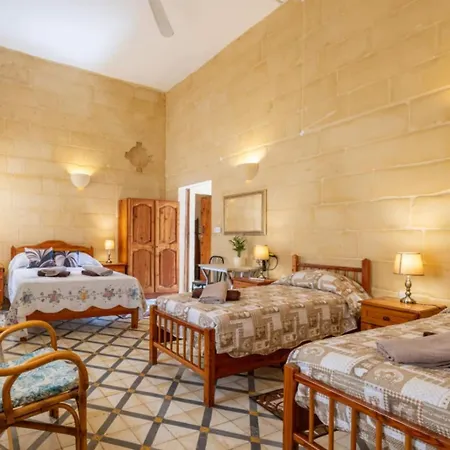 Ta Nina * Zebbug (Gozo)