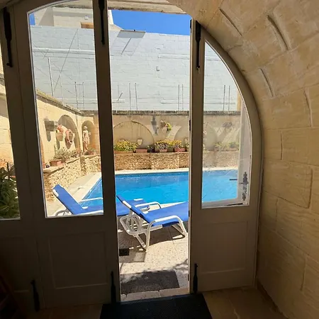 וילה Ta Nina Zebbug (Gozo)