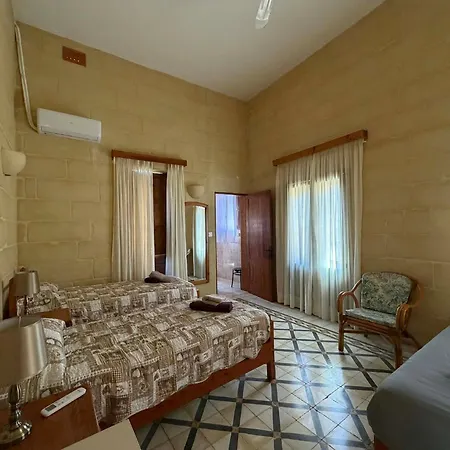 וילה Ta Nina Zebbug (Gozo)
