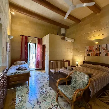 Ta Nina Zebbug (Gozo)